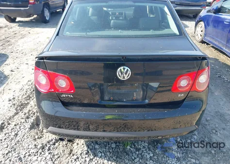 2007 Volkswagen Jetta Wolfsburg Edition from USA, damaged, VIN 3VWEF71K07M143791